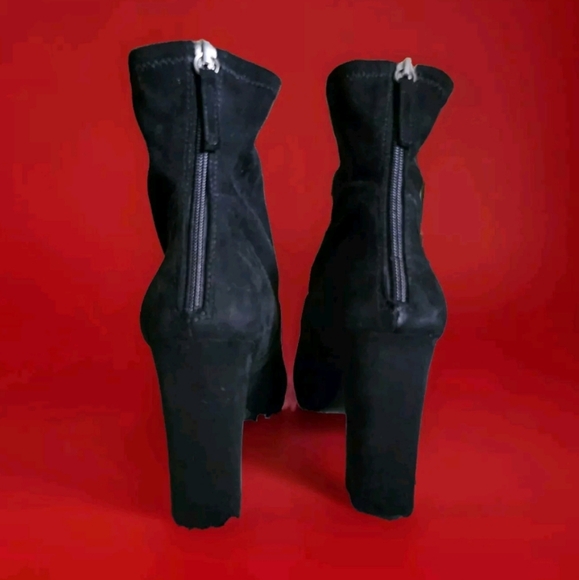 Steve Madden Brisk Black Suede Back Zip Ultra High Heel Ankle Boots Size 10 - Picture 3 of 4